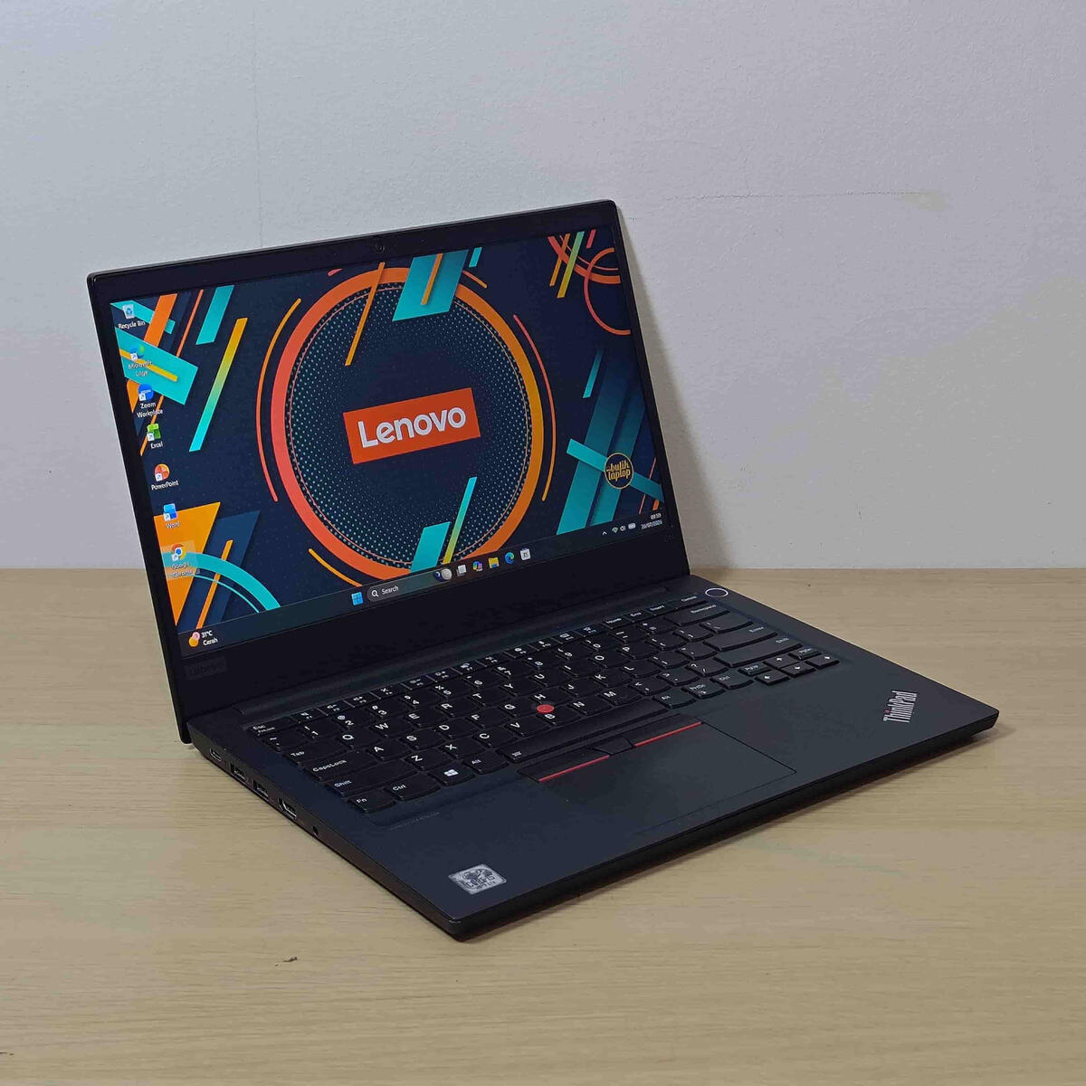 Lenovo Thinkpad E14G1 Depan Kiri Lenovo Thinkpad E14G1 Kiri Butik Laptop